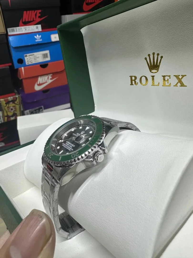 Rolex Submariner Green Bezel Watch — Photo 4