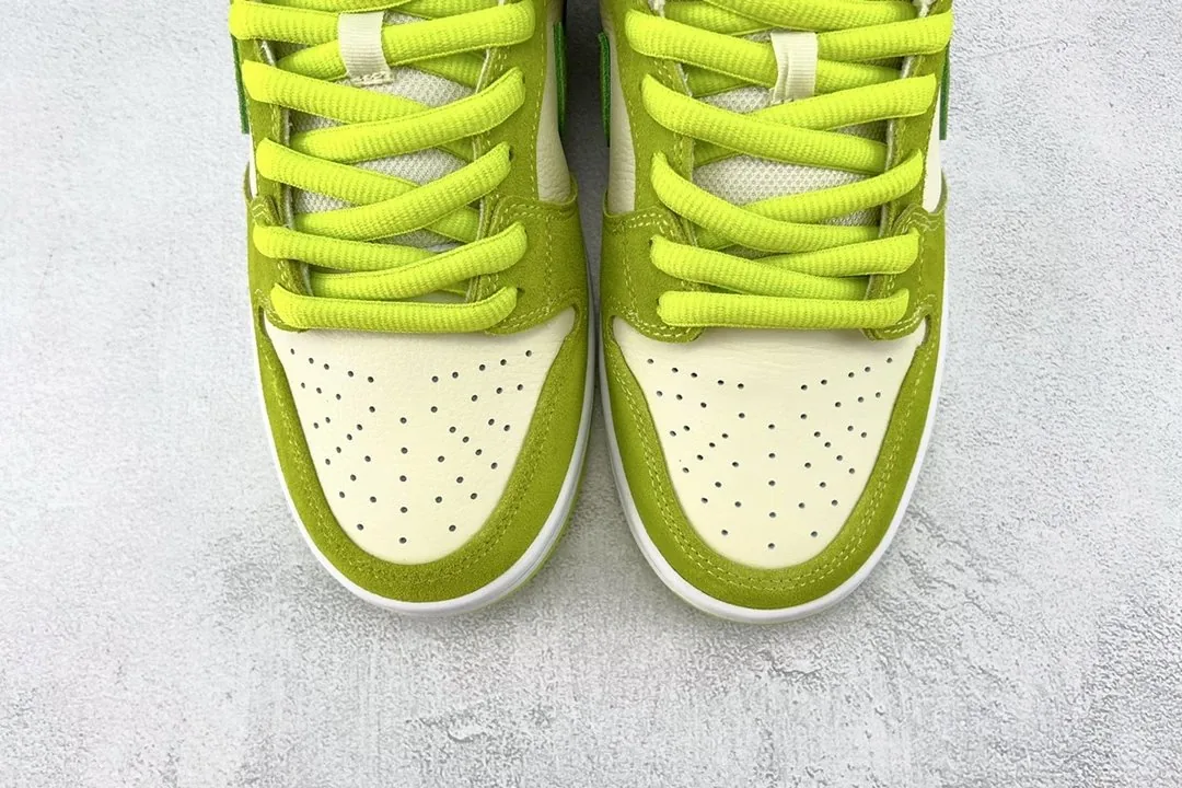 Nike Dunk Low SB Green Apple — QC