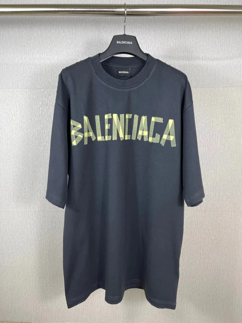 Balenciaga Photo Patch Oversized T-Shirt — Photo 6
