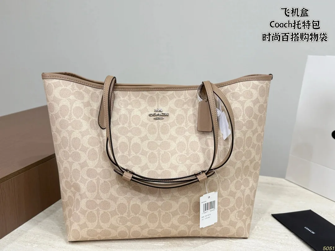 Coach Tote Shopping Bag — photo 3