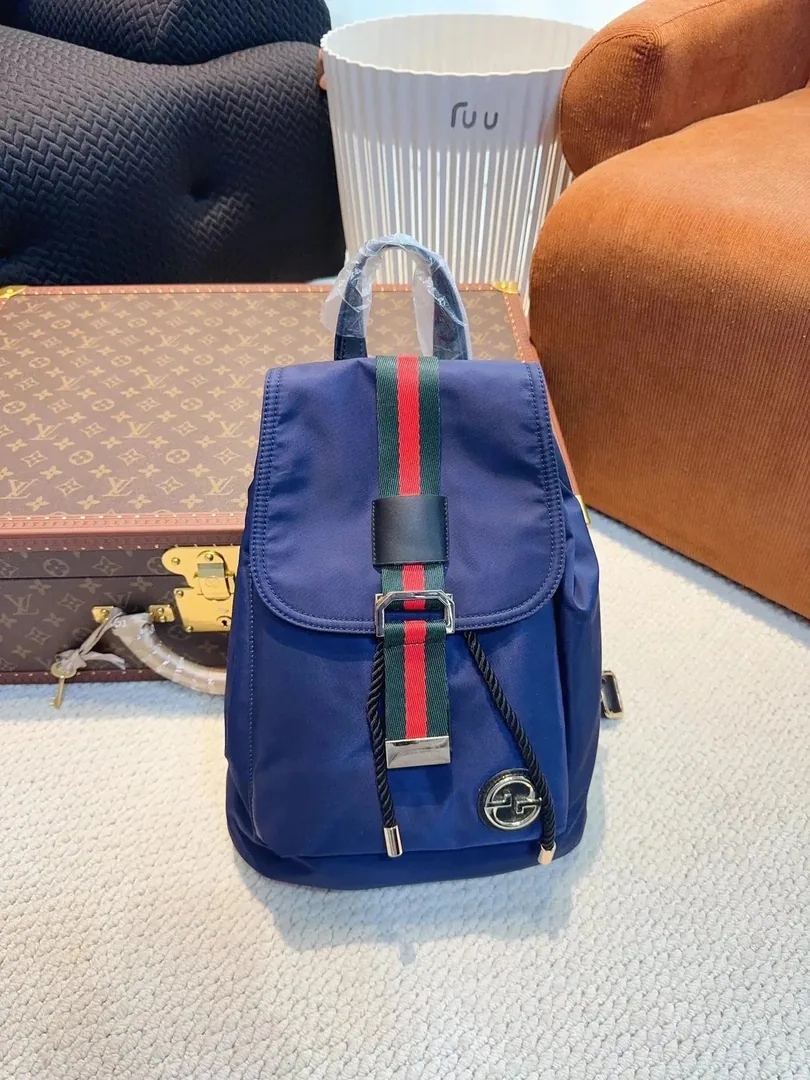 Backpack — Photo 15