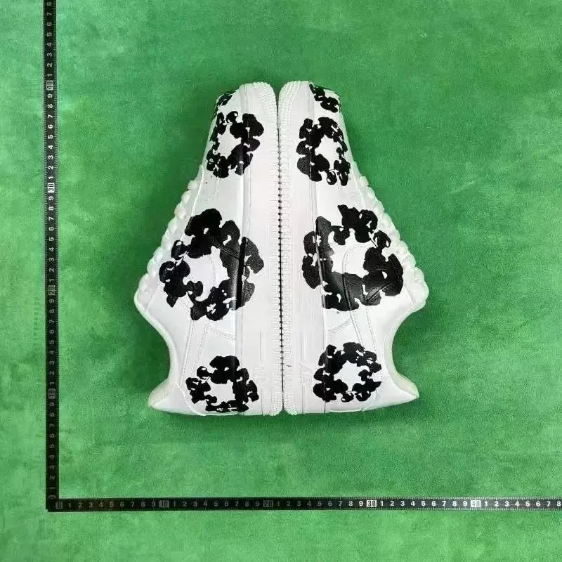 Nike Air Force 1 White Skate Shoes — Photo 4