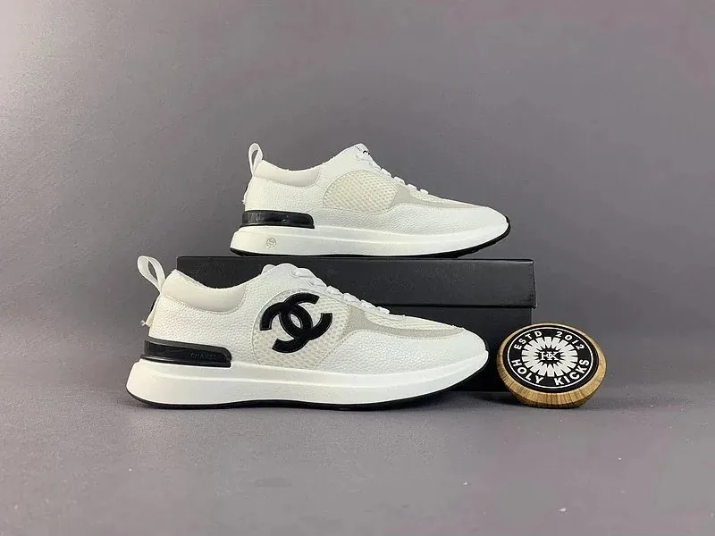 Chanel Black White Low-Tops — Photo 6