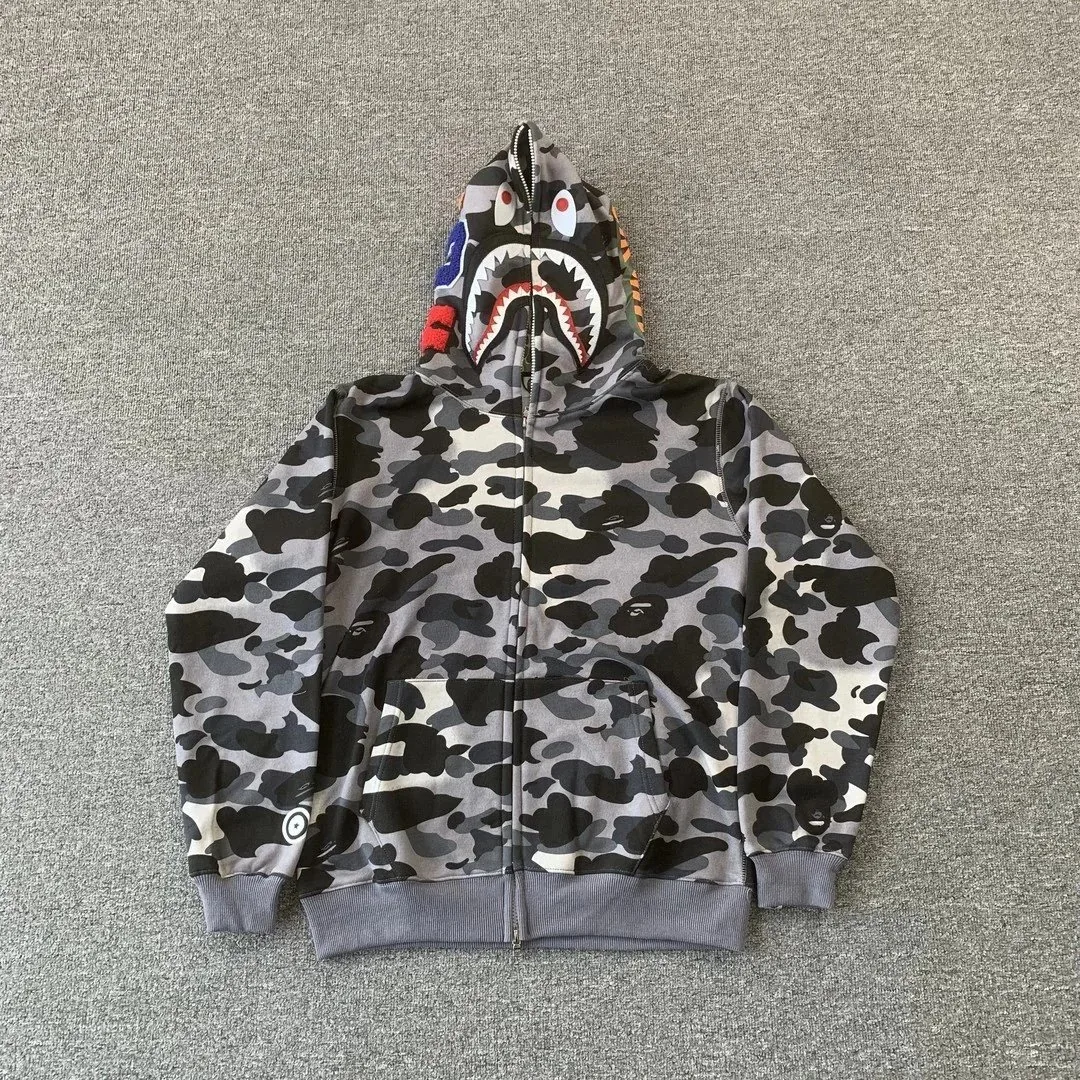 Pullover Hoodie — Photo 3