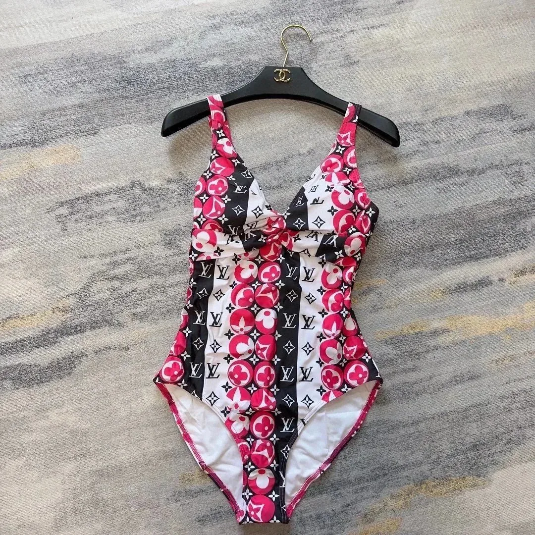 Swimsuit 009 — Photo 15