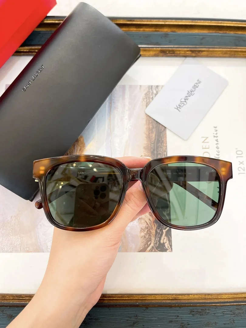 Saint Laurent SL M40 Sunglasses — photo 6