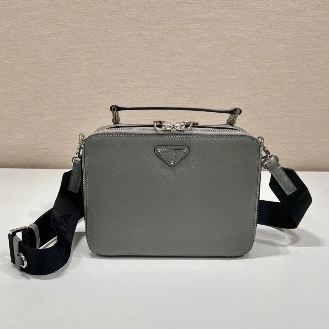 Prada Leather Bag — Zdjęcie 13