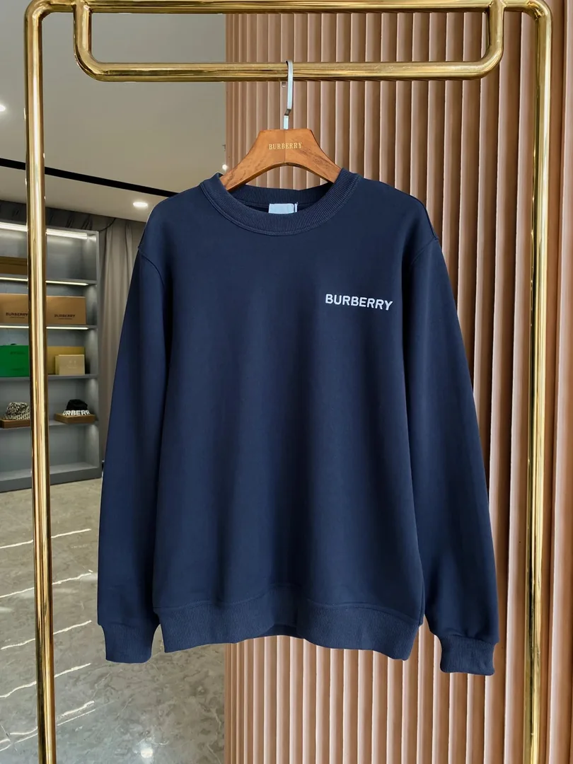Burberry Sweatshirt Collection — Photo 4