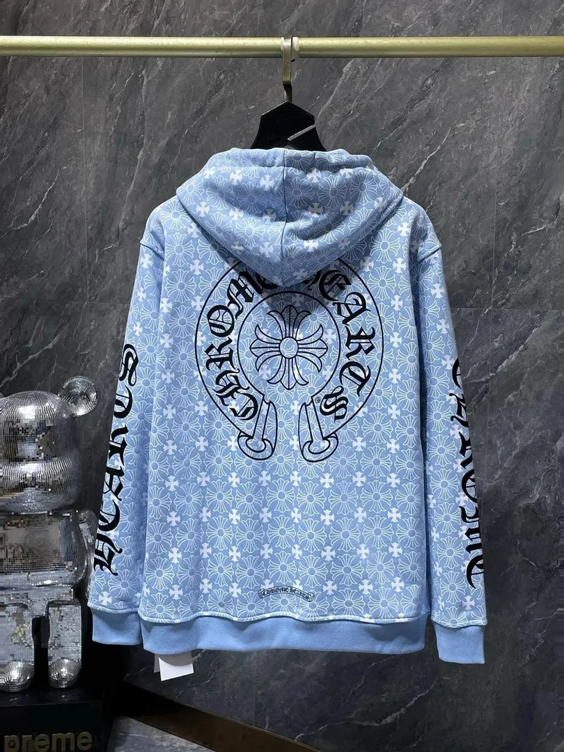 Horseshoe Sanskrit Letter Sweatshirt — photo 11