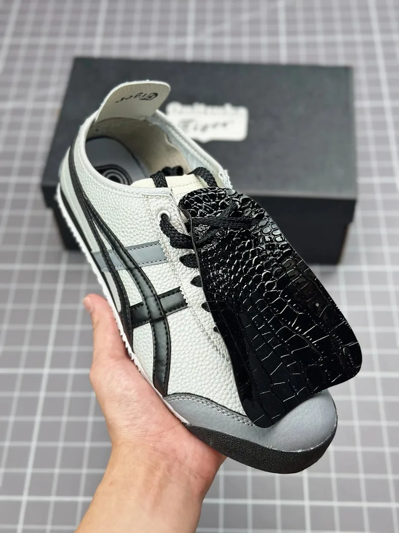Onitsuka Tiger Mexico 66 — QC