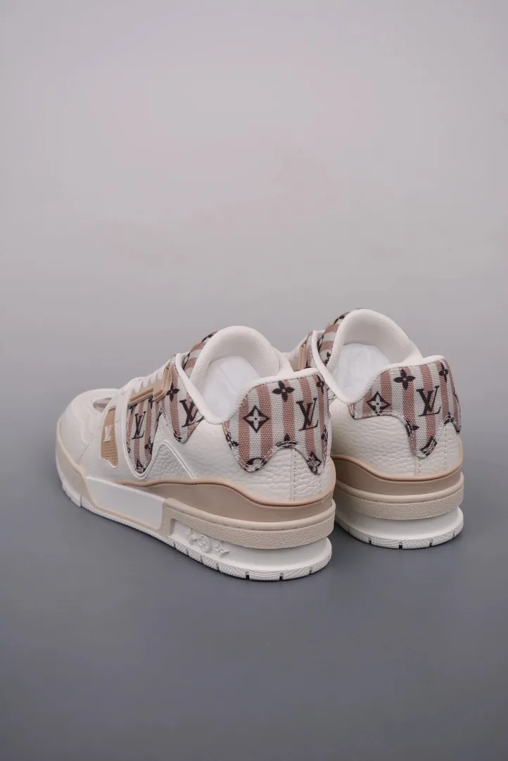Louis Vuitton LV Trainer Limited Collaboration Sneakers — photo 10