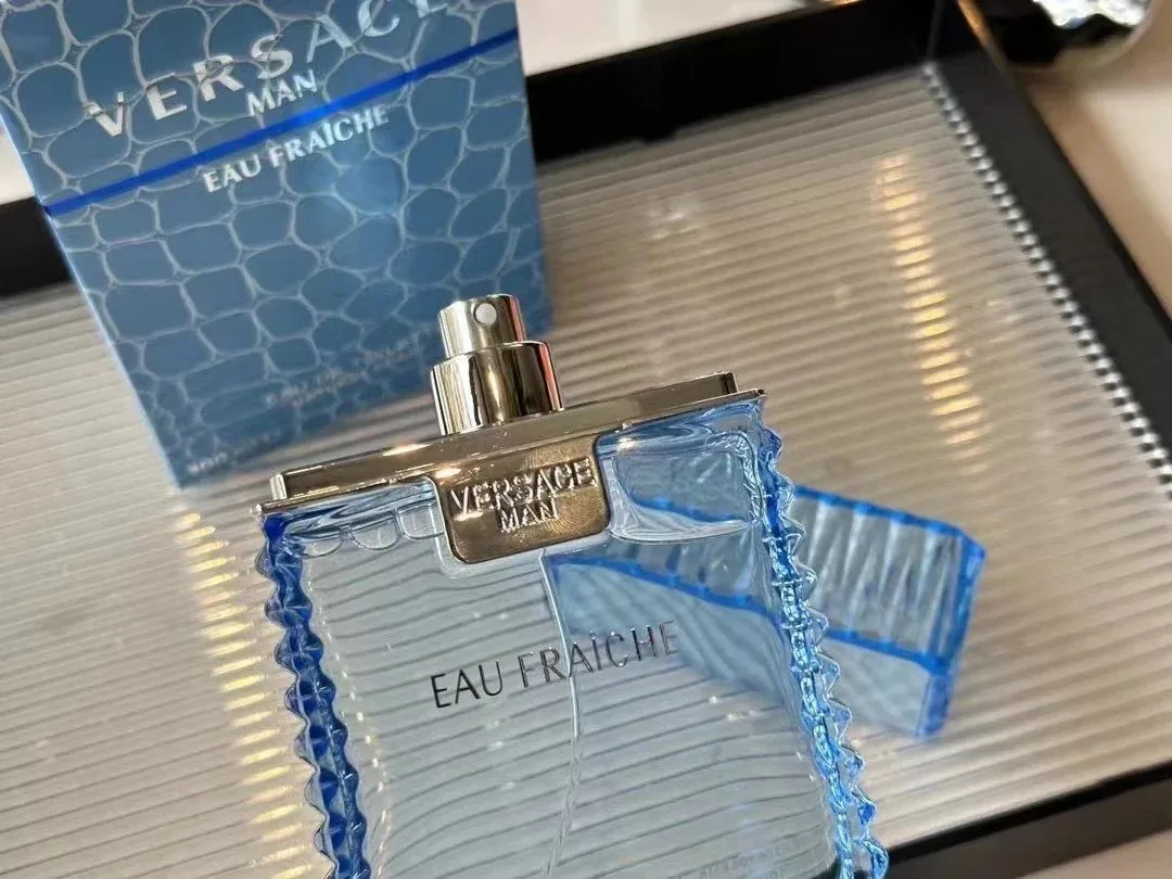 Versace Women's Perfume — Photo 7