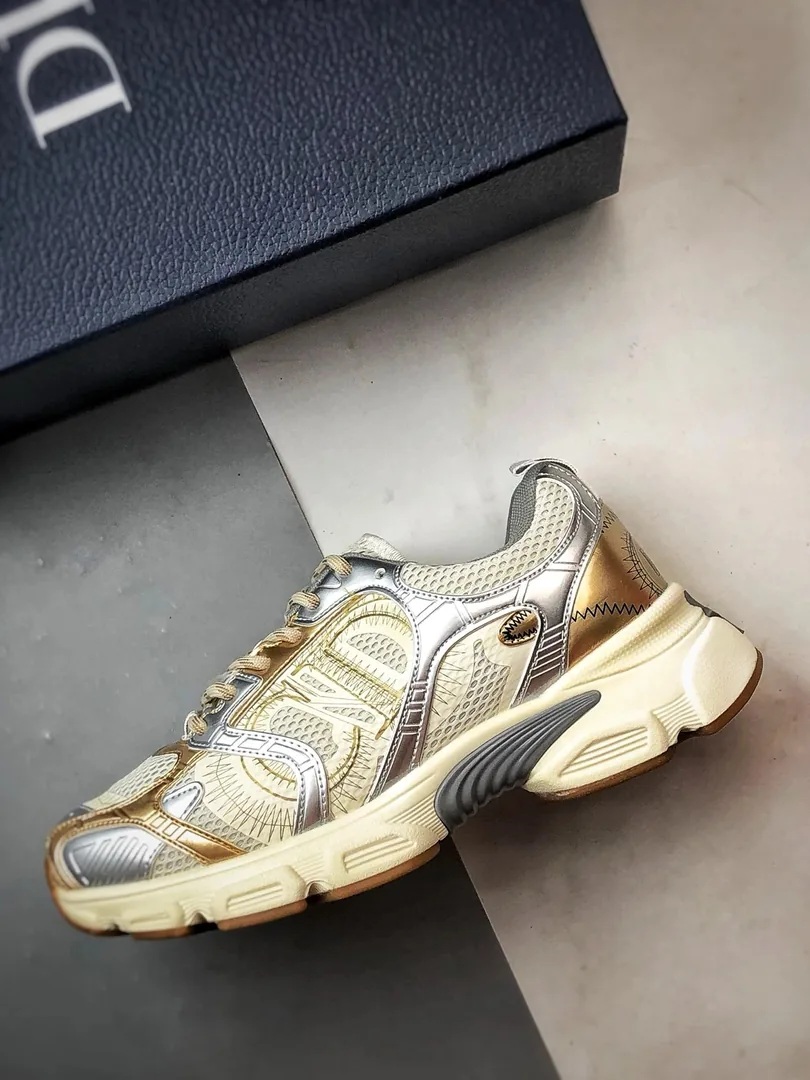 Dior Chrono Series Sneakers — photo 11