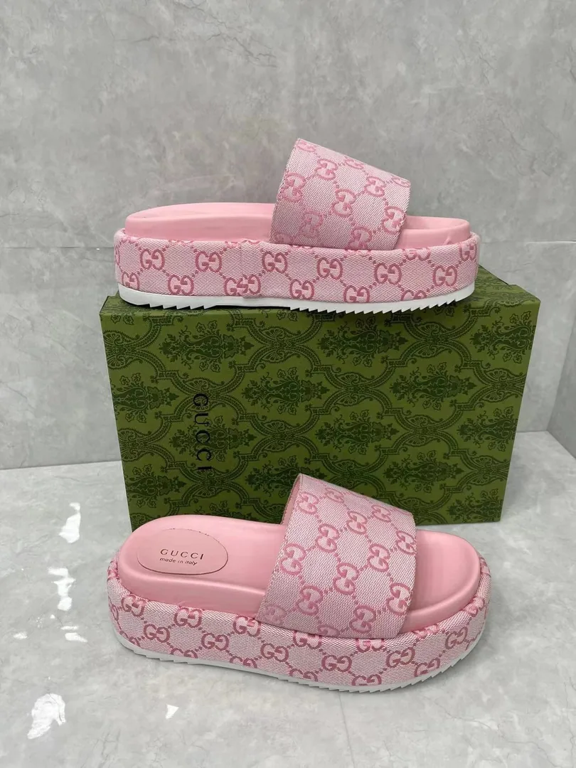 Rubber Web Lug Sole Slides — QC