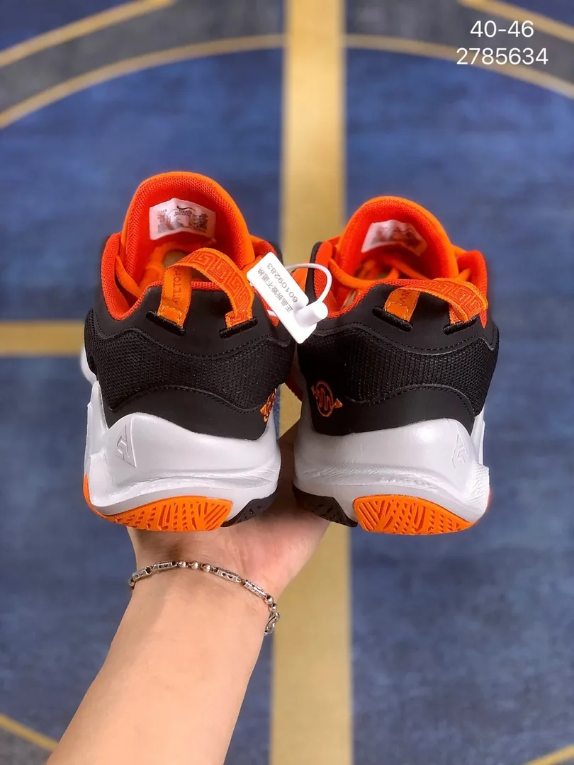 Nike Giannis Immortality Basketball Shoes — Photo 14