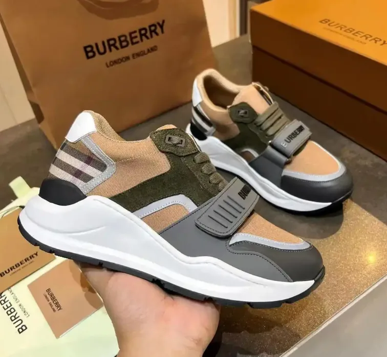 Burberry Sneakers — photo 10