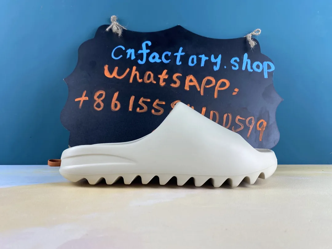 Adidas Yeezy Slide Bone