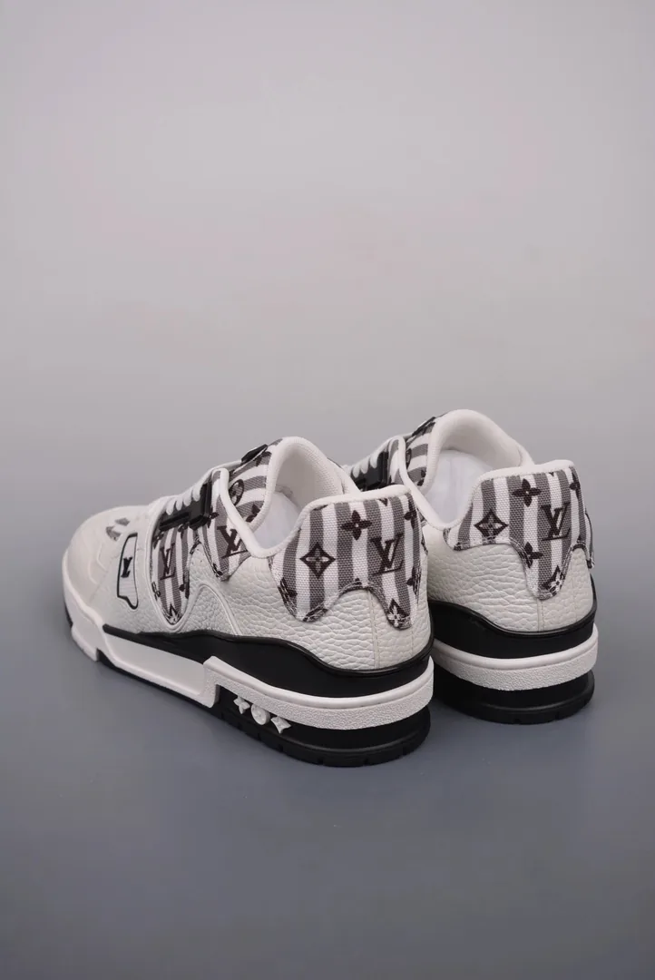 Louis Vuitton LV Trainer Limited Collaboration Sneakers — QC