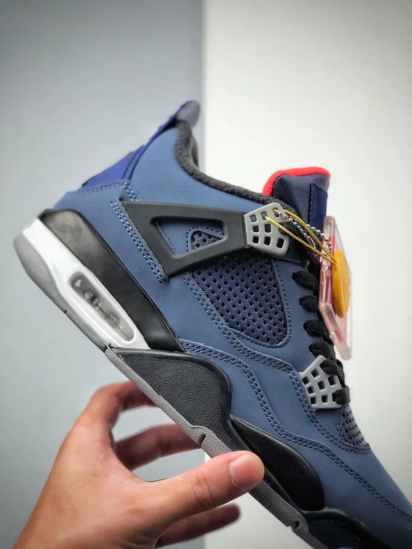 Air Jordan 4 WNTR Loyal Blue — Photo 6