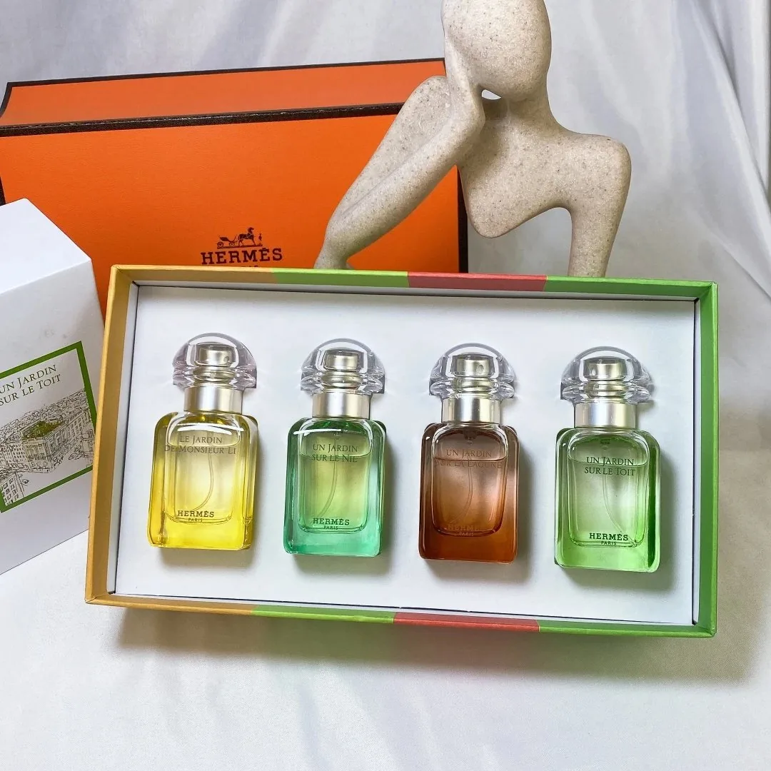Hermes Garden Perfume Sample Set — Photo 2