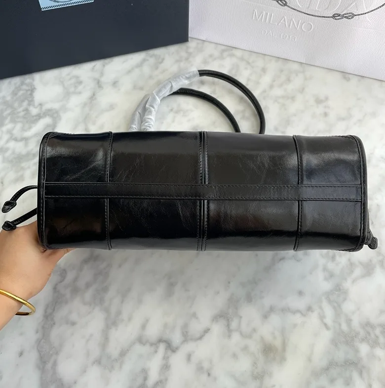 Bonnie Leather Handbag — photo 9