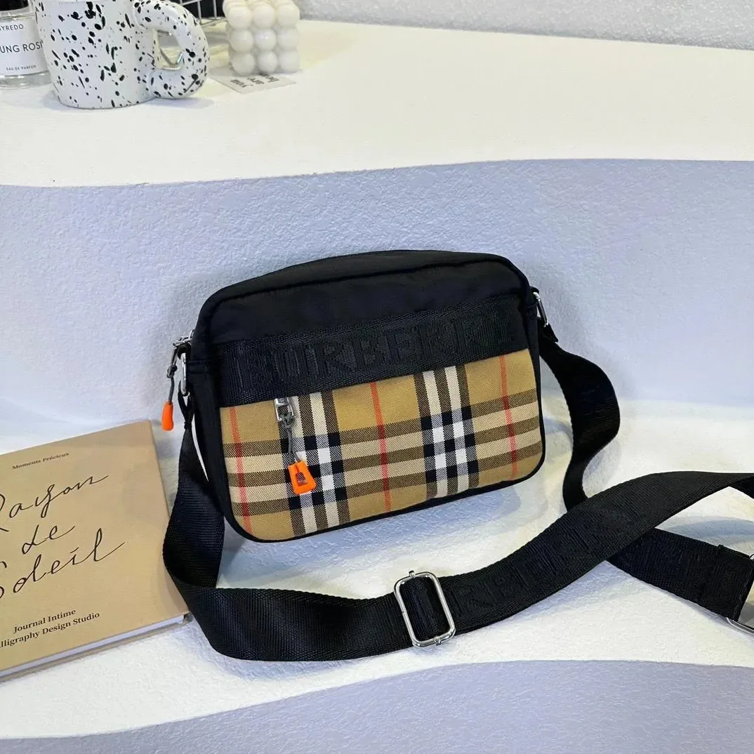 Crossbody Bag — Photo 3