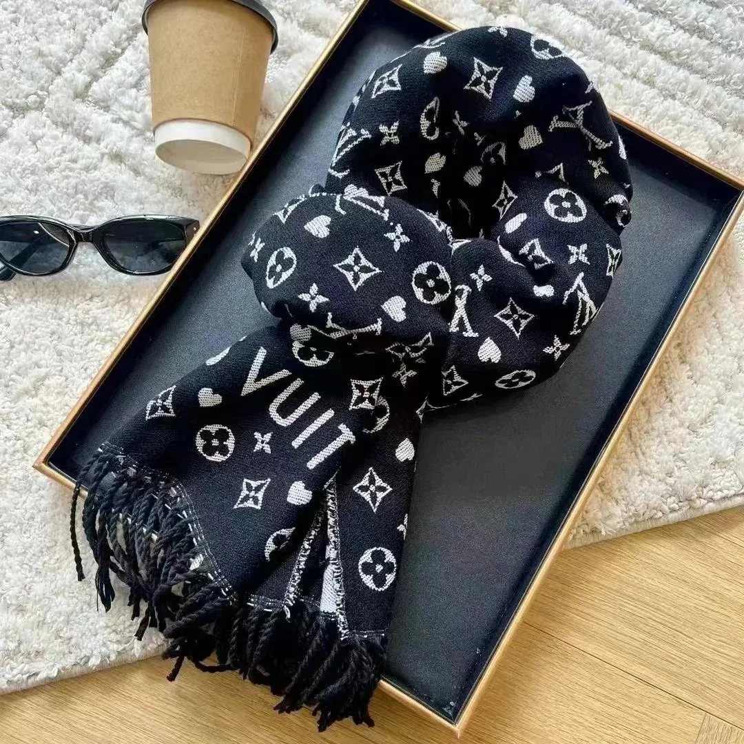 Autumn Winter Scarf — QC