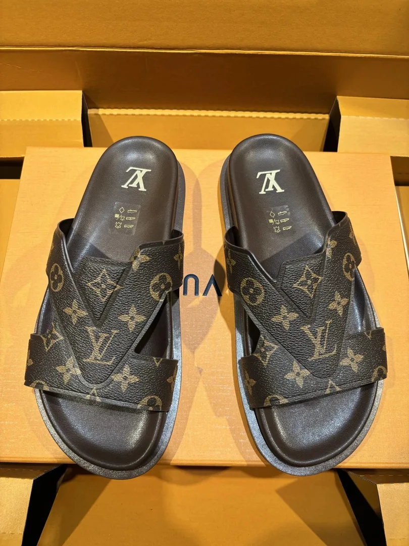 Oasis Mule Slides — QC