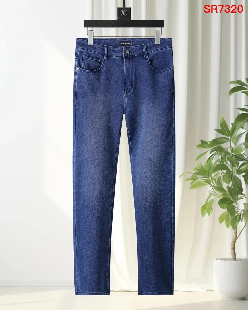 Denim Tears Cotton Wreath Jeans Collection — Photo 14