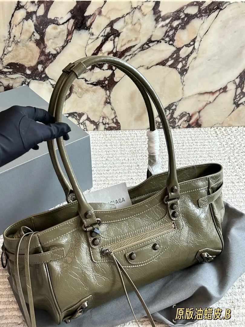 Balenciaga Waxed Leather Hobo Bag — photo 3