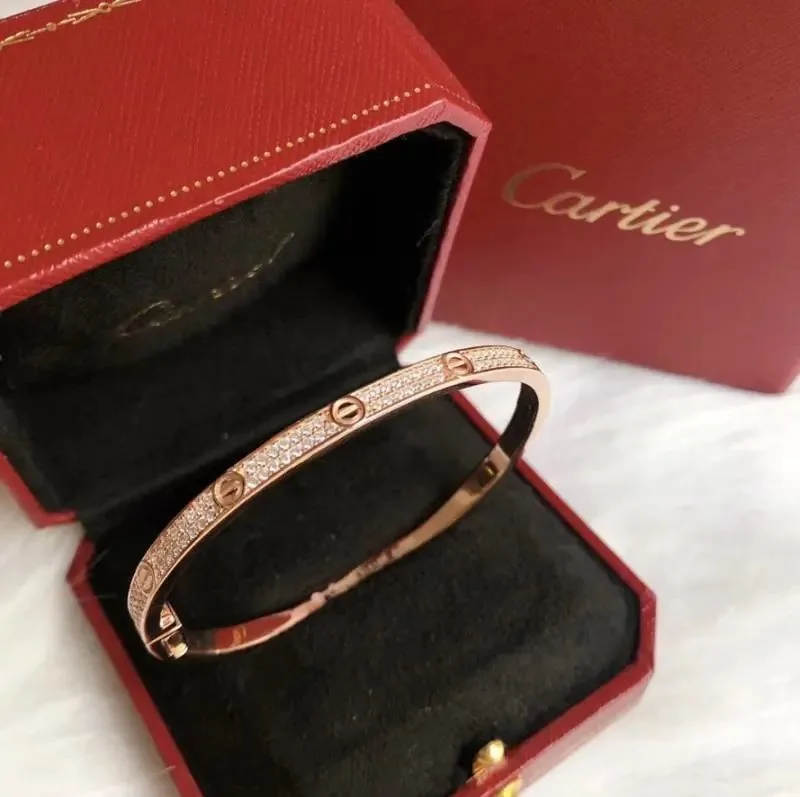 Bracelet — QC