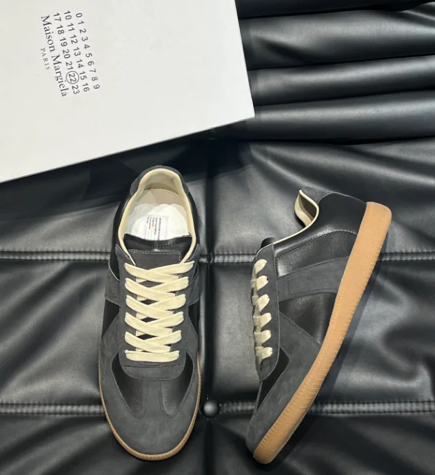 Maison Margiela Replica Beige Low-Top Skate Shoes — Photo 8