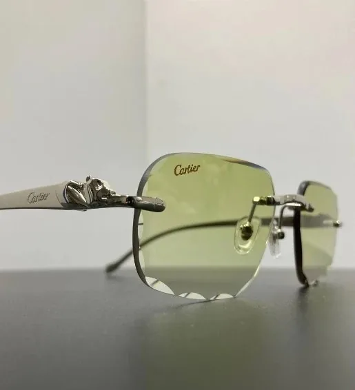 Gold Panther Accessory — QC
