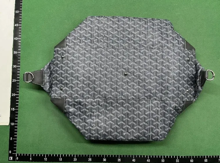 Goyard Travel Duffle Bag — Photo 15
