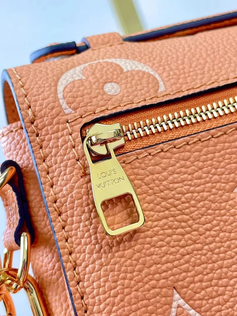 Louis Vuitton Pochette Metis East West — photo 8