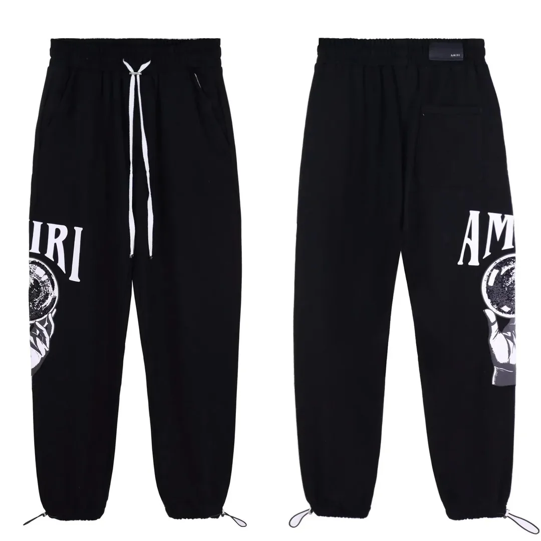 Sweatpants — Photo 15