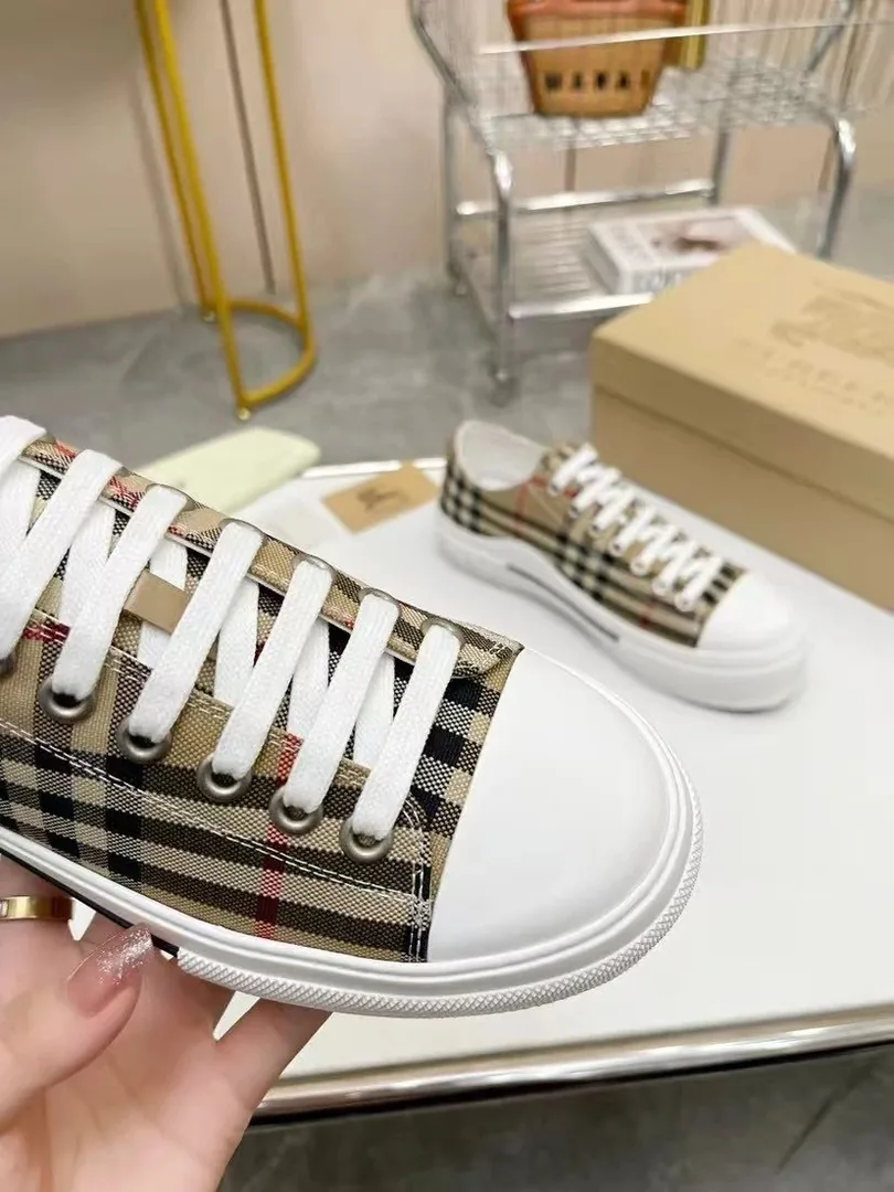 Burberry Grey Vintage Check Sneakers — QC