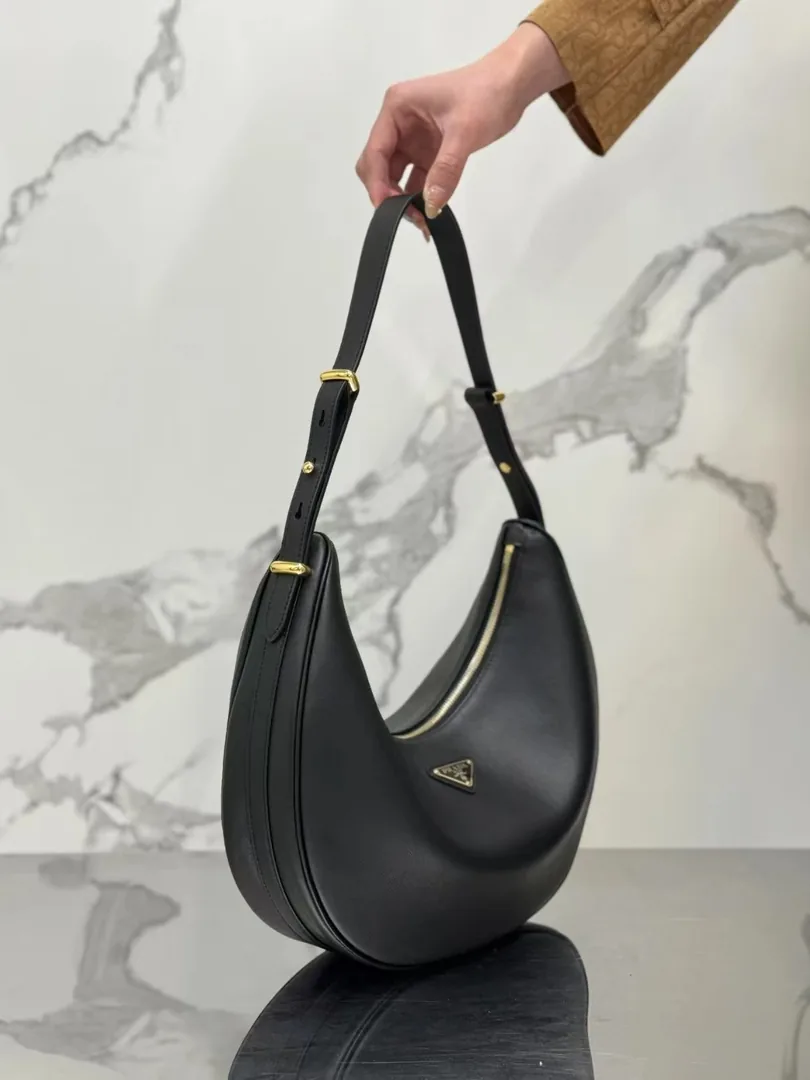 Leather Shoulder Bag — Photo 3