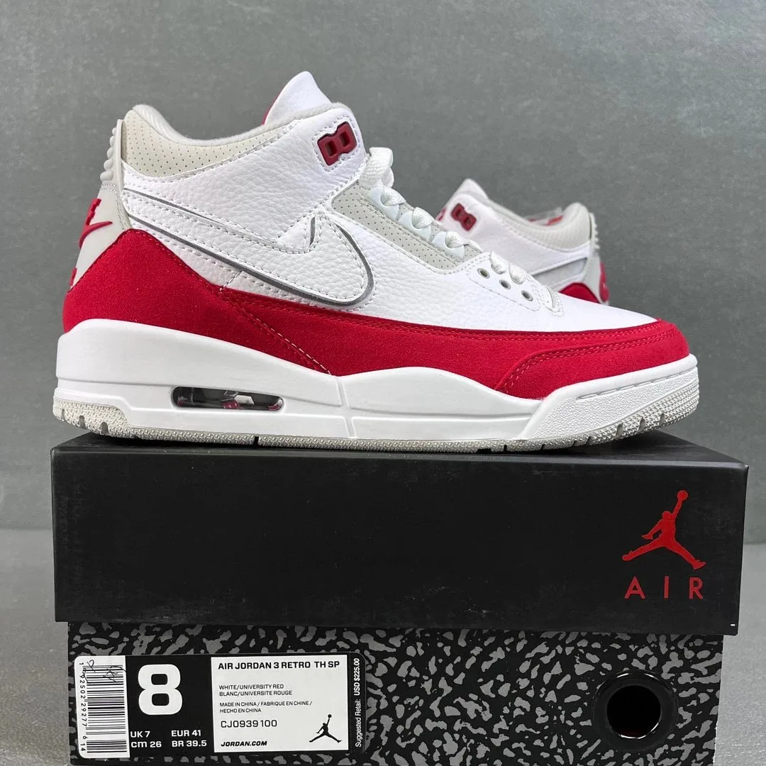 Air Jordan 3 White Trainers — photo 10