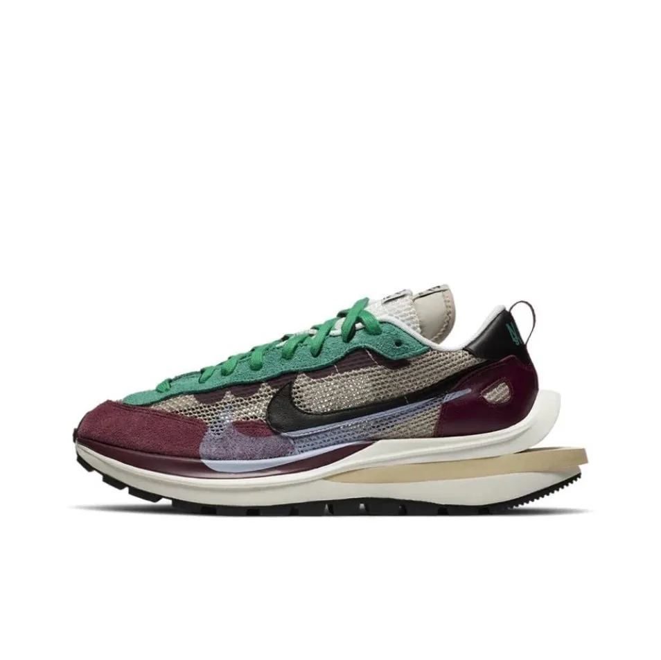 Nike VaporWaffle Sacai Crossover Sneakers — photo 9