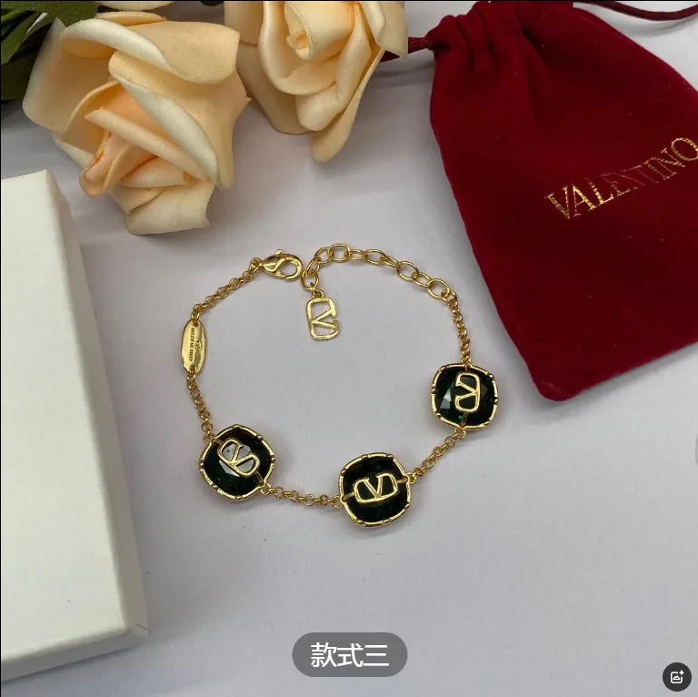 Crystal Letter Bracelet — photo 6