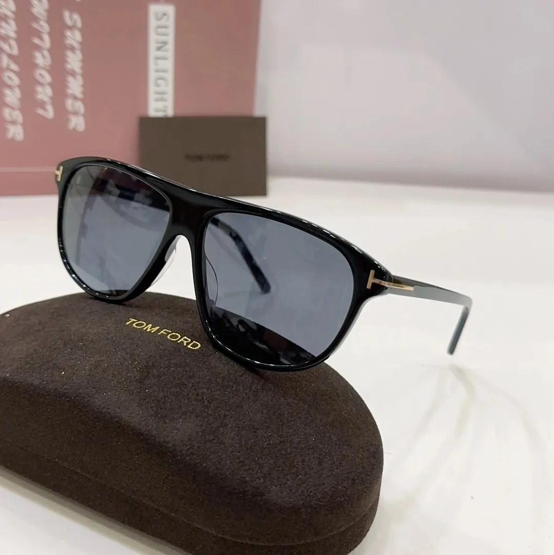 Tom Ford Sunglasses — photo 4