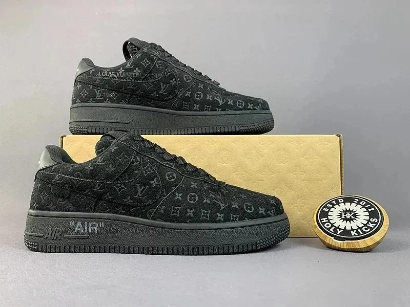 Nike Air Force 1 Low (Travis Scott) Brown Athletic Sneakers — Photo 5