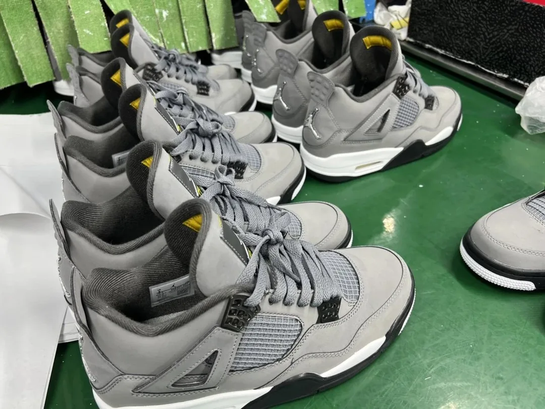 Air Jordan 4 Multicolor Sneakers — Photo 10