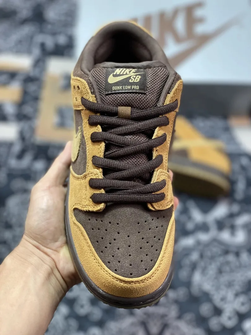 Nike Dunk Low Brown Pack Wheat Sneakers — Photo 2