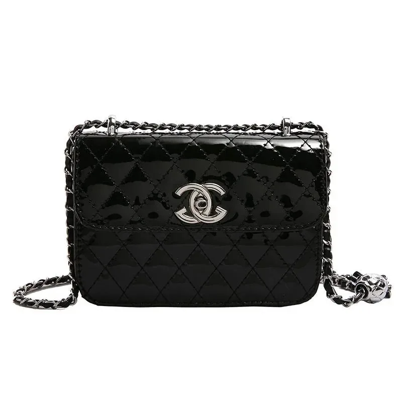Quilted Chain Shoulder Bag — Photo 4