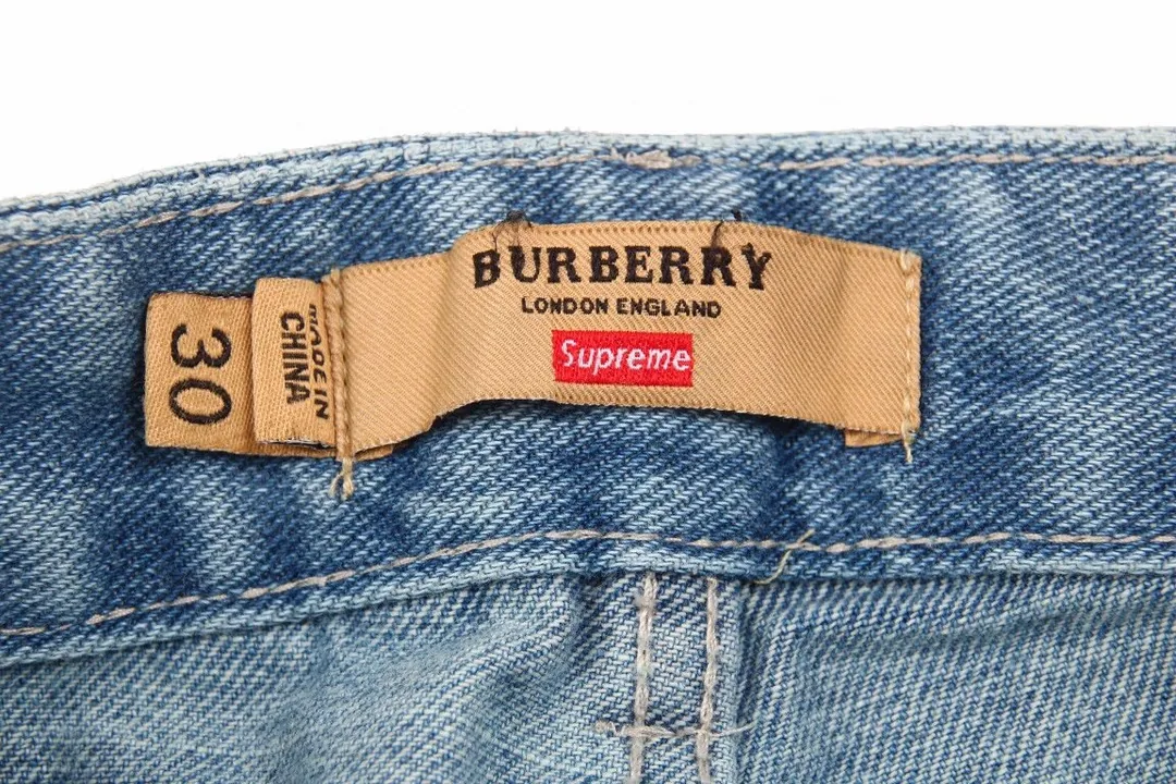 Burberry War Horse Embroidered Jeans — photo 7