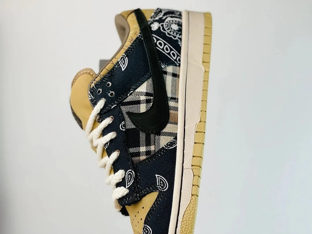 Nike SB Dunk Low Jack Boys Paisley Collab Sneakers — QC