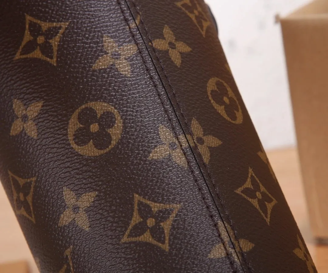 Louis Vuitton Everyday Coffee Cup Bag — photo 6