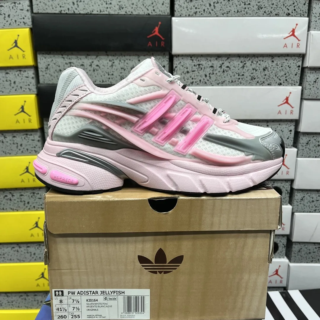 Jordan Fish Colorway Sneakers — QC